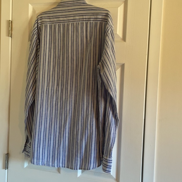 Linea Ross’s men’s linen button down - Picture 2 of 6